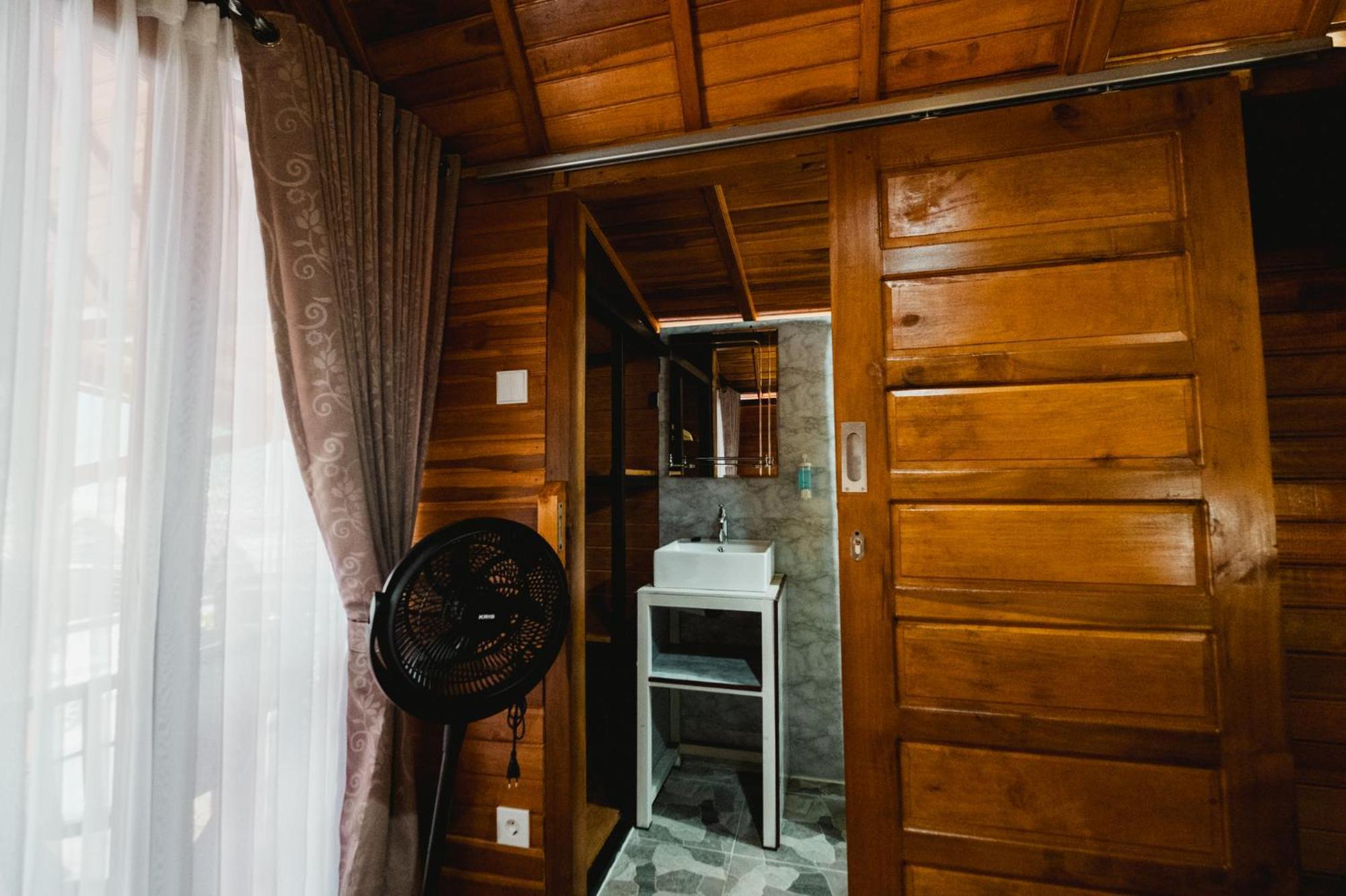 The Polumb Garden Bedugul Hotel ตาบานัน ภายนอก รูปภาพ